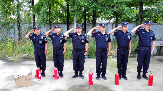 �T���L��